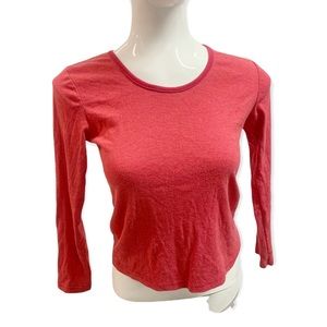 🌈 light red long sleeve scoop neck t-shirt with contrasting neckline facing